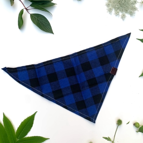 Pyupp & Co. Buffalo Plaid Bandana - Picture 1 of 1